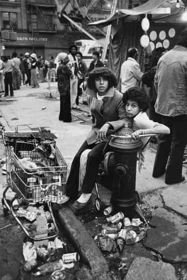 From Series: South Bronx – Friends of Vickie, circa 1979Aged between fourteen and eighteen, these young Black and Latino-American teenagers, mostly from the Puerto Rican community, find in gangs a way to compensate for the lack of structure in their neighborhood. Their daily lives are marked by violence, drugs, stints in jail, and the loss of loved ones.