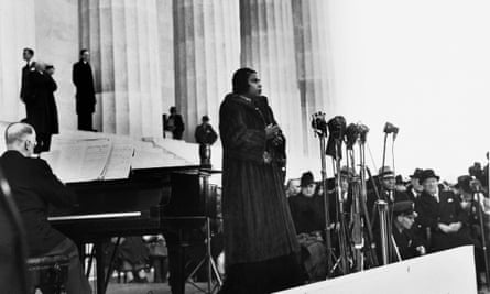 Marian Anderson performs on the steps of the Lincoln Memorial on April 9, 1939.