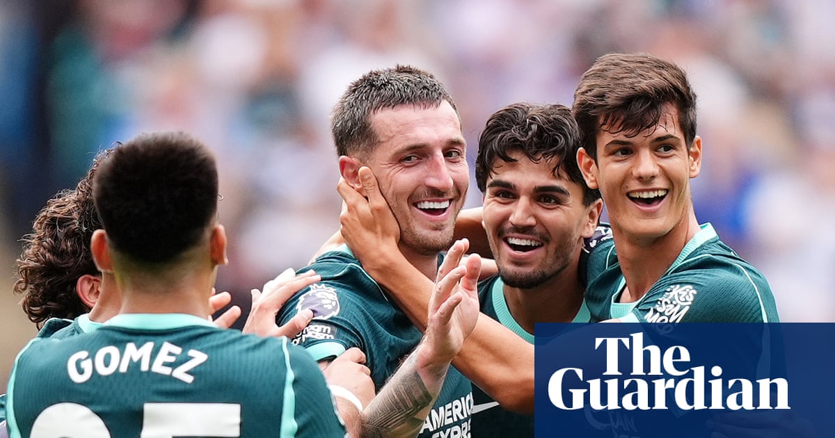 Lewis Dunk’s showstopper helps five-star Brighton to rout 10-man Coventry
