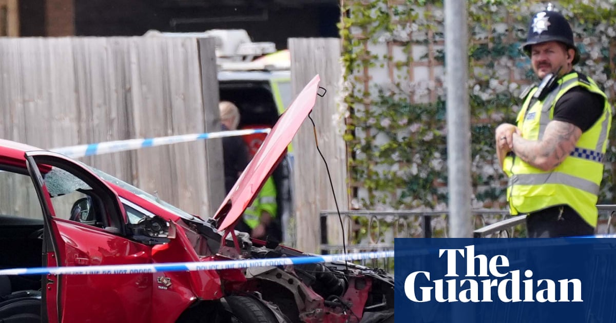 Man arrested after five people were hit by car in Nottinghamshire town
