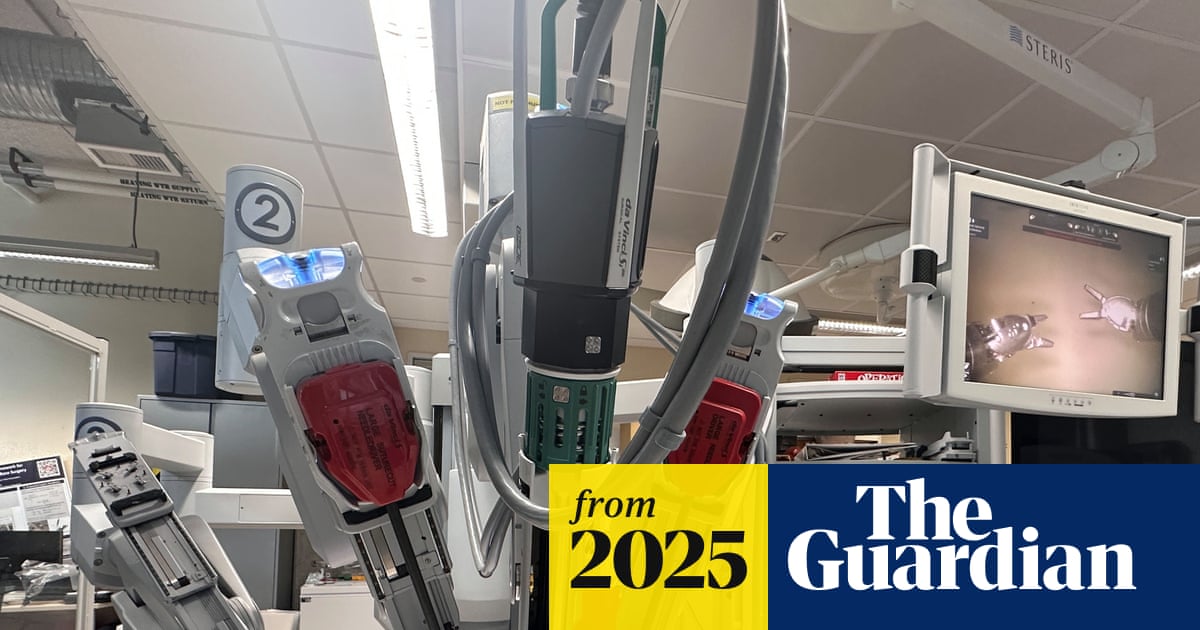 Robot surgery on humans could be trialled within decade after success on pig organs