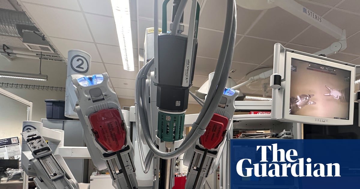 Robot surgery on humans could be trialled within decade after success on pig organs