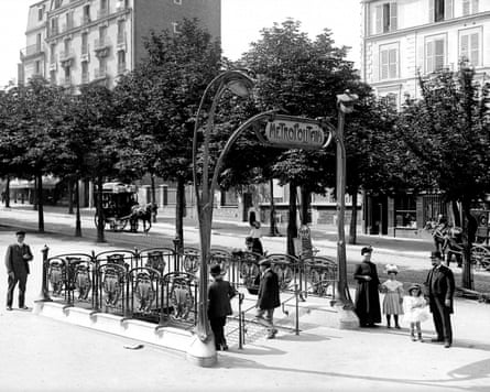 Black and white image of a Paris Métro station entrance