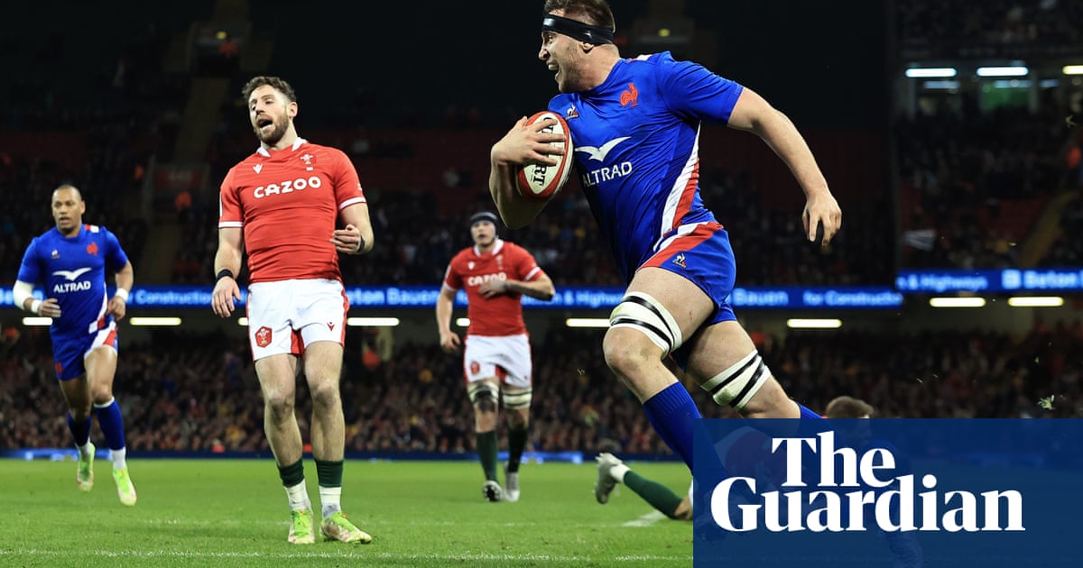 Anthony Jelonch’s try keeps France’s grand slam dreams alive against Wales