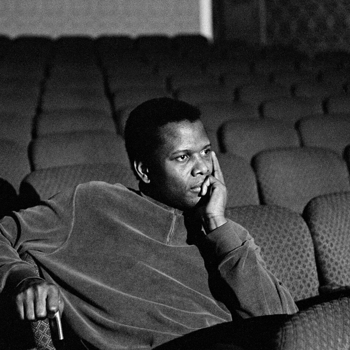 Sidney Poitier LenoardUzayr sidney-poitier-lenoarduzayr
