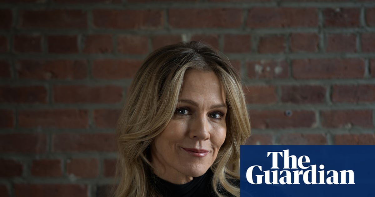 It screws with your mind': Jennie Garth on 90210 fame in her 20s and speeding up in her 50s