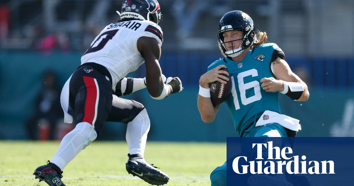 NFL roundup: Texans beat Jags as Al-Shaair's hit on Lawrence sparks brawl