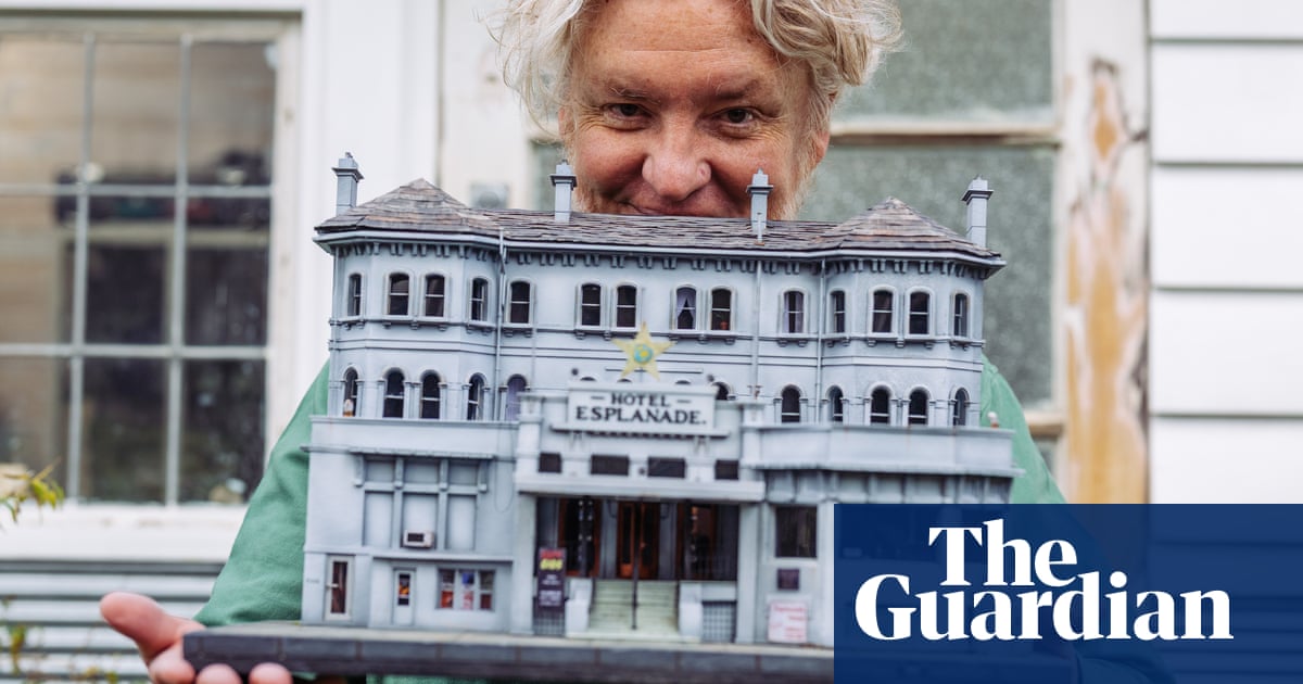 A bite-sized Cherry Bar? The artist creating miniatures of beloved Melbourne music venues