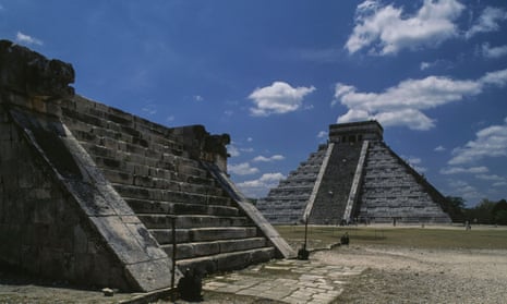 Mayan sites such as Chichen Itza could be targeted by looters if state protection is reduced, say scientists.