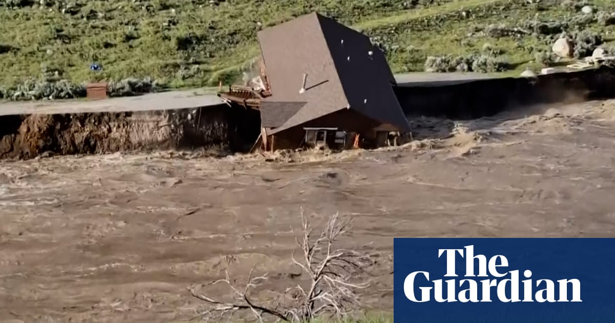 Yellowstone visitors ordered to leave as floodwaters leave wreckage behind