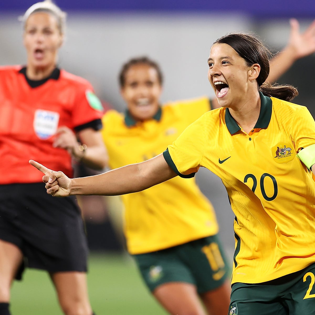 Kahn Eyes Perfect Send-Off - FTBL The home of football in Australia