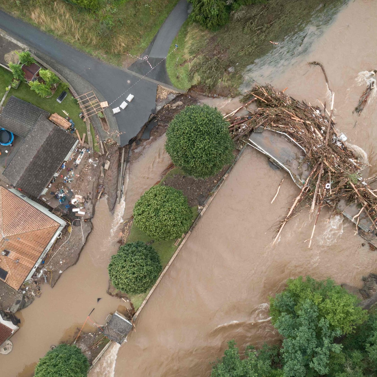 Death toll exceeds 180 as Germany and Belgium hit by devastating floods | Germany | The Guardian