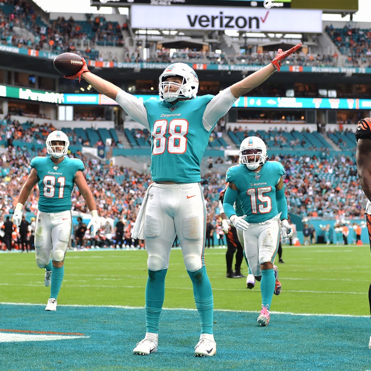 Miami Dolphins to admit 13,000 fans for NFL opener in 'risky' plan