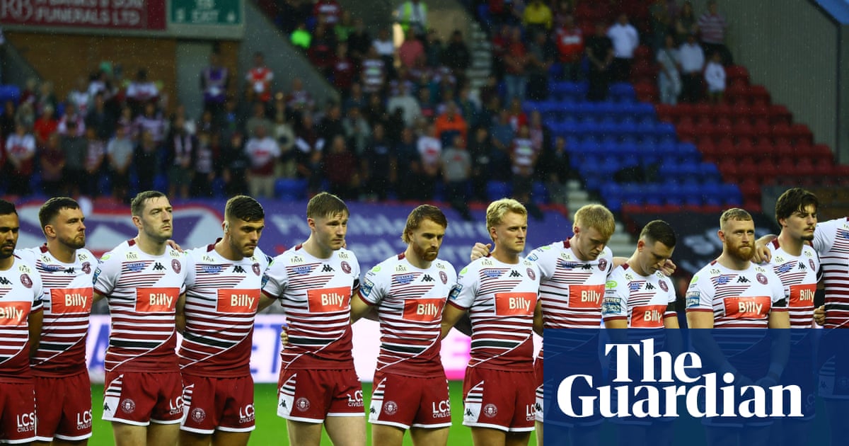 Wigan rise to occasion against Hull KR as town unites to remember Sir Billy Boston
