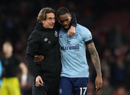 Brentford manager Thomas Frank and Ivan Toney celebrate after a draw with Arsenal in February 2023