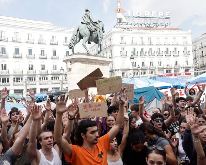 Spanish government approves measures to ease housing crisis after outcry over eviction