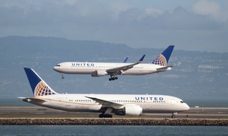 United Airlines: leggings ban 'not sexist' even though it affects women  more, US news