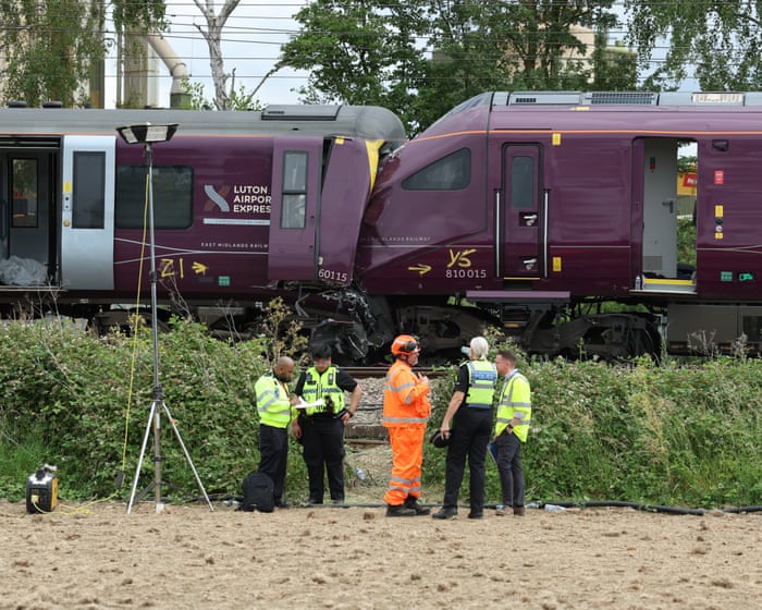 Bedford train crash occurred after train passed red signal and was not stopped, investigators believe