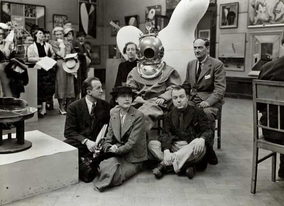 To the depths of the subconscious! … Dalî and friends at the 1936 show