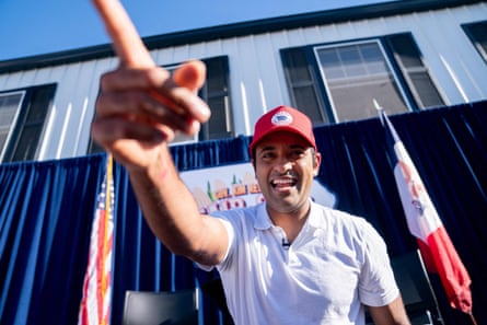 US entrepreneur and 2024 Presidential hopeful Vivek Ramaswamy greets attendees at the Iowa state fair.