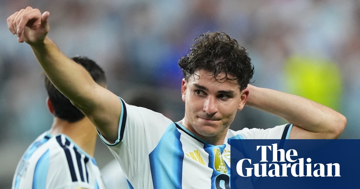 Julián Alvarez sparks transfer frenzy by telling Atlético Madrid he wants to leave