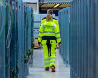 Trondheim-factory-bluedrive-plusc-mv-switchboard-photoshoot-3