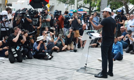 Vivek Ramaswamy and the press outside the Miami federal courthouse.