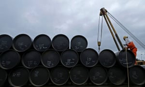 File photo of a worker preparing to transport oil pipelines to be laid for Pengerang Gas Pipeline Project in Johor<br>A worker prepares to transport oil pipelines to be laid for the Pengerang Gas Pipeline Project at an area 40km (24 miles) away from the Pengerang Integrated Petroleum Complex in Pengerang, Johor, in this February 4, 2015 file photo. REUTERS/Edgar Su/Files