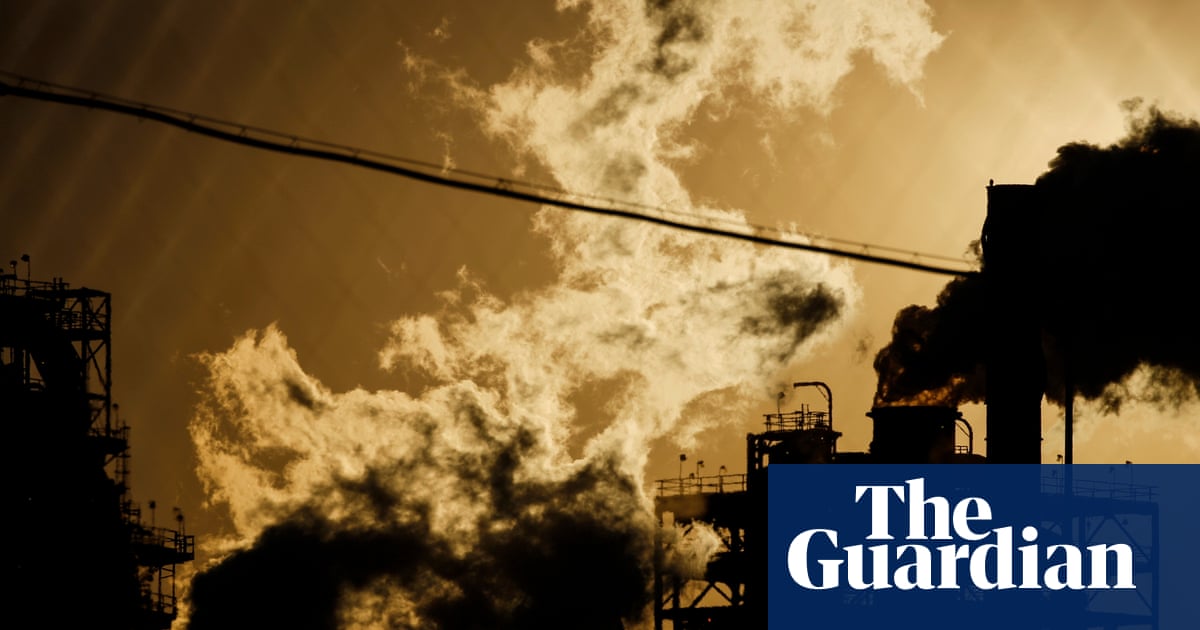 World still on track for catastrophic 2.6C temperature rise, report finds