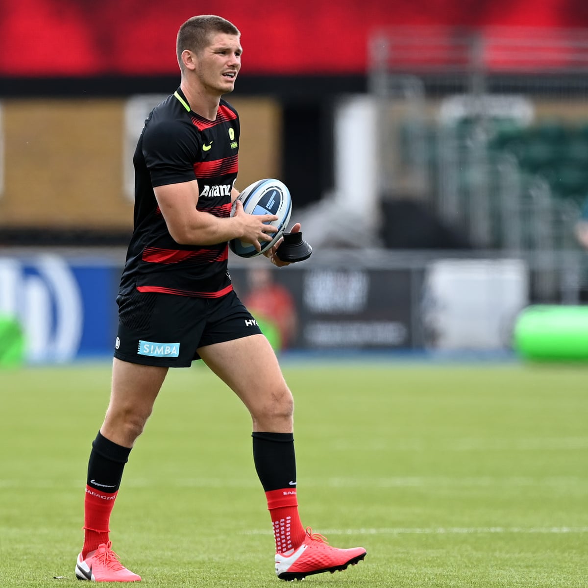 Owen Farrell plays Johnny Sexton role to help Saracens prepare for Leinster | Saracens | The Guardian
