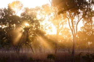 The sun sets on Gibb River road, Wilinggin Country.