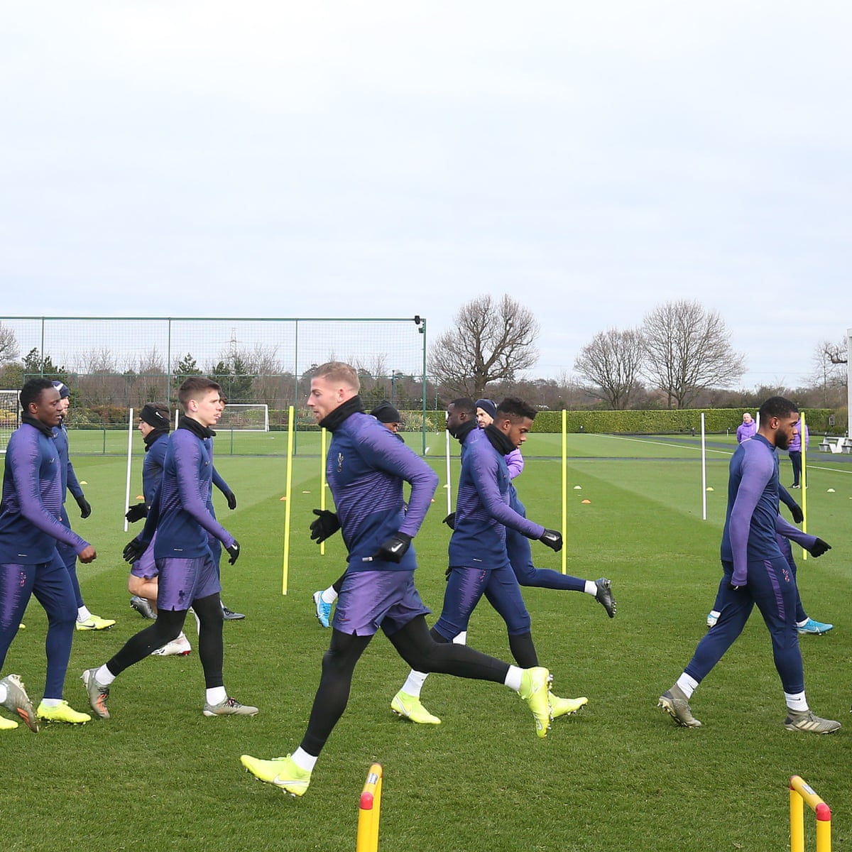 Mourinho Tries To Avoid Discussing Kane But Bemoans Lack Of Strikers Tottenham Hotspur The Guardian