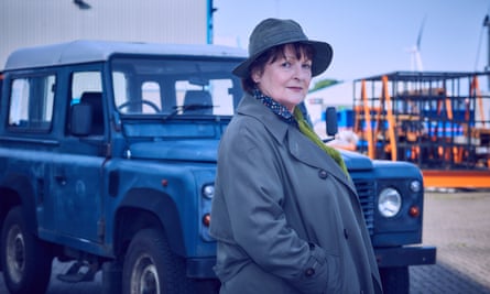 Brenda Blethyn as DCI Vera Stanhope.