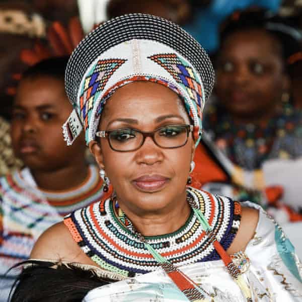 Queen Shiyiwe Mantfombi Dlamini Zulu در سپتامبر 2013.