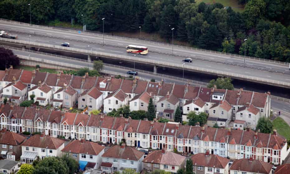 Residential homes next to a motorway in Bristol.