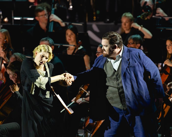 Lady Macbeth of the Mtsensk District review – semi-staged Shostakovich is vivid and claustrophobic