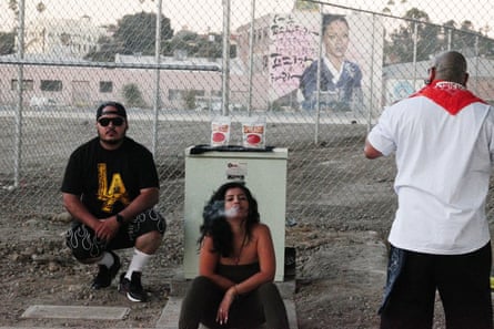 Large dipper, boxing and bikers in LA: Wembley to Soweto initiative 2022 – photograph essay | Pictures 28 Spread out – three friends chilling under the 6th Street Bridge