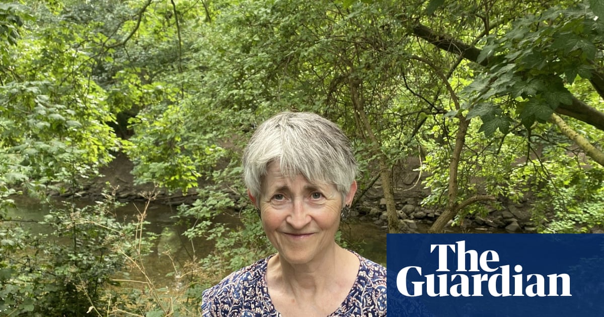 A moment that changed me: my husband died – and birds began behaving strangely towards me