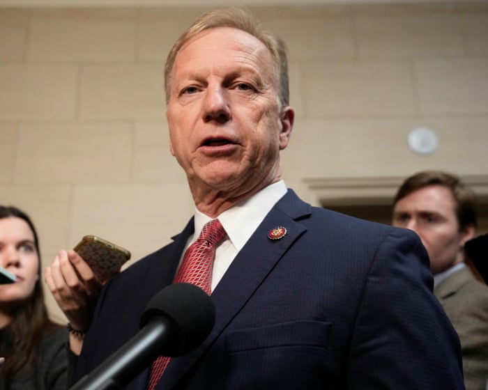 Oklahoma begins choosing a new US senator and governor in crowded primary – US politics live