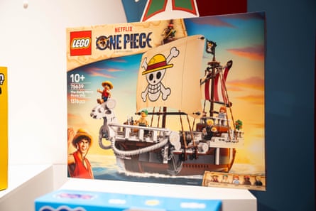 The box with the Lego toy inside