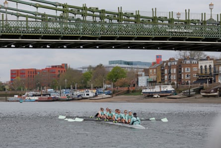 Cambridge women’s crew on the Thames.