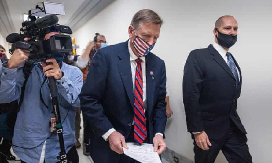 Gosar faces formal rebuke in Congreeepa09587673 Republican Representative from Arizona Paul Gosar walks through the Rayburn House Office Building prior to a vote to censure him in the US House of Representatives in Washington, DC, USA, 17 November 2021. Democratic lawmakers sought the formal rebuke in response to Gosar’s office posting a doctored cartoon of him killing Democratic lawmaker from New York Alexandria Ocasio-Cortez. EPA/JIM LO SCALZO
