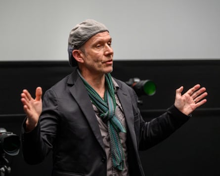 المخرج السينمائي روب هيغل.