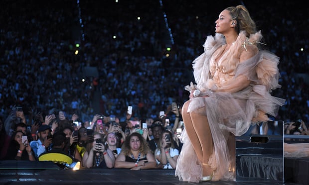 Beyoncé beholds the London Stadium during a date on her and husband Jay-Z’s On the Run II tour, 16 June 2018.