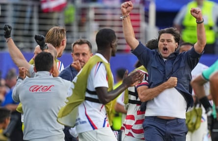 United States head coach Mauricio Pochettino celebrates with his players following the World Cup round of 32 soccer match between the United States and Bosnia in Santa Clara, Calif., near San Francisco, Wednesday, July 1, 2026.