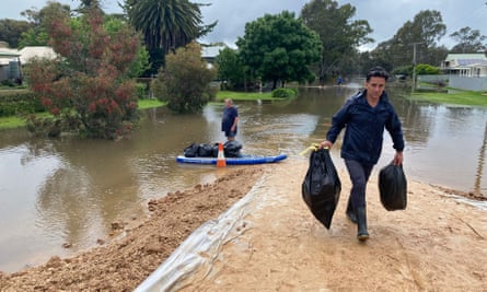 Saturday was rubbish collection day in Echuca