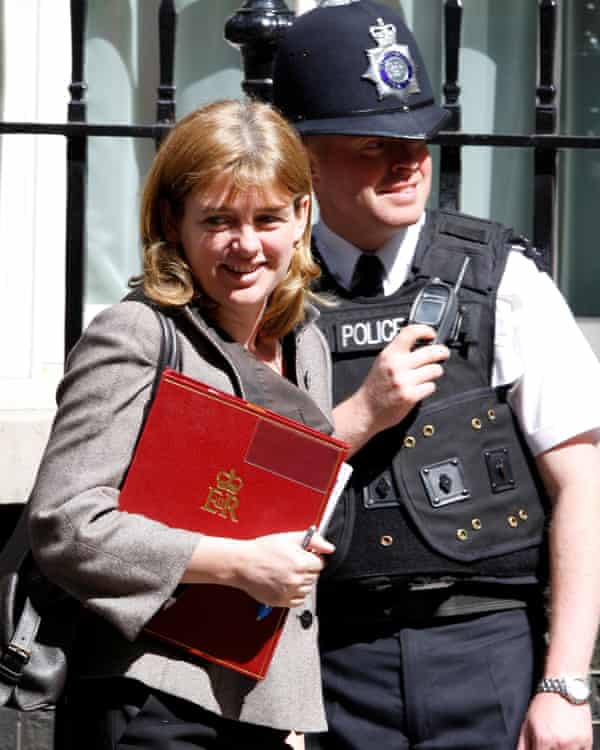 Ruth Kelly leaves Downing Street, 2008.