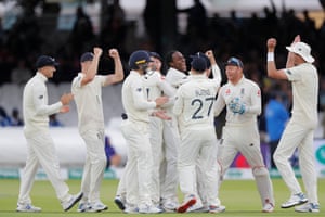 England's Joffer Archer has been congratulated by his teammates after falling into Australia's LBW Cameron Bancroft LBW.