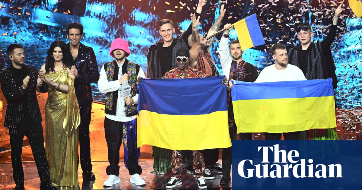 Ukraine wins 2022 Eurovision song contest as UK finishes second in Turin