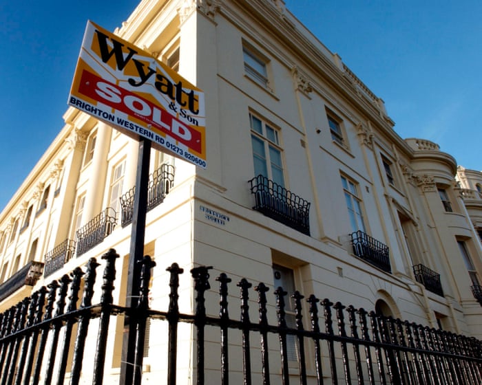 UK Government Explores New Property Tax to Replace Stamp Duty